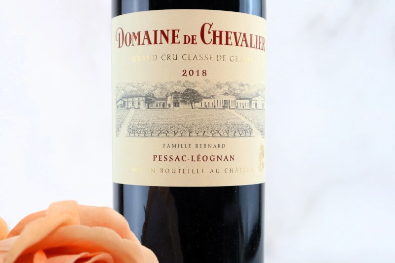 



Domaine de Chevalier Rouge 2018  - Auction Smartwine 2.0 | Fleurs de Vigne - Pandolfini Casa d'Aste