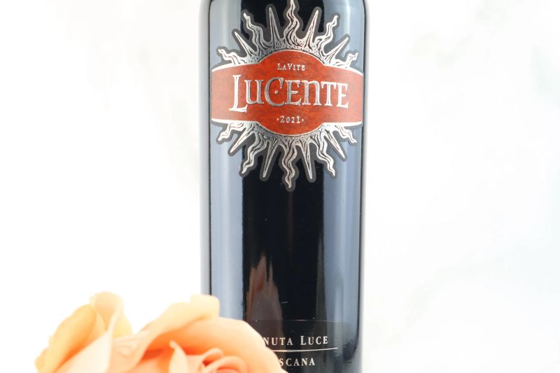 



Lucente Tenuta Luce della Vite 2021  - Asta Smartwine 2.0 | Fleurs de Vigne - Pandolfini Casa d'Aste
