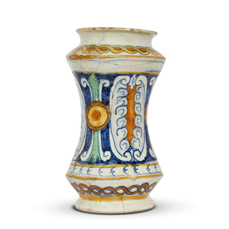 A PHARMACY JAR (ALBARELLO), SCIACCA, 17TH CENTURY  - Auction A COLLECTION OF MAJOLICA APOTHECARY VASES - Pandolfini Casa d'Aste