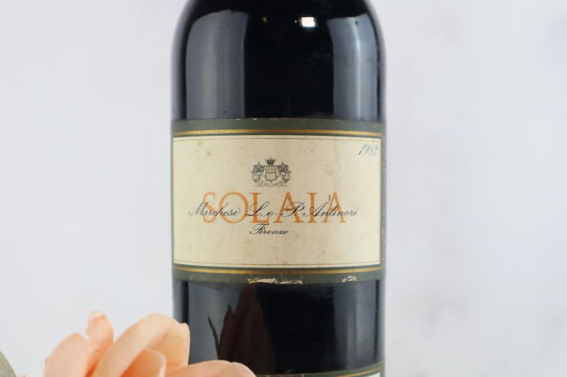 



Solaia Antinori 1982  - Asta Smartwine 2.0 | Fleurs de Vigne - Pandolfini Casa d'Aste