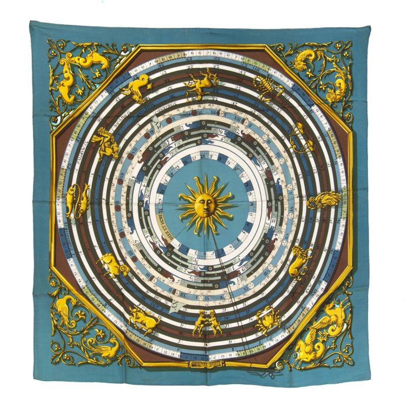 



HERMES SILK SCARF DIES ET HORE  - Auction VINTAGE: BAGS AND ACCESSORIES FROM HERMES, LOUIS VUITTON AND OTHER GREAT MAISONS - Pandolfini Casa d'Aste