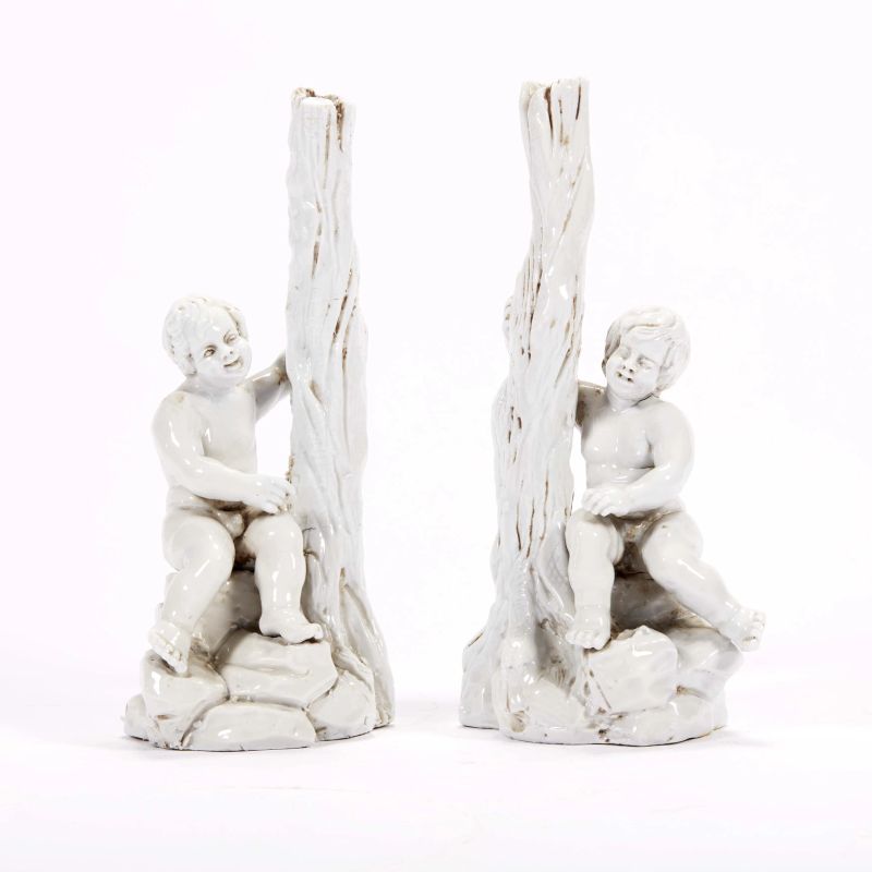 A PAIR OF PUTTI, 18TH CENTURY  - Auction ONLINE AUCTION | ARREDARE CON STILE. MOBILI E OGGETTI D'ARTE - Pandolfini Casa d'Aste