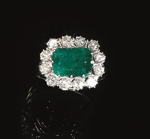 Anello in oro bianco, smeraldo e diamanti  - Asta Argenti, Gioielli ed Orologi - Pandolfini Casa d'Aste