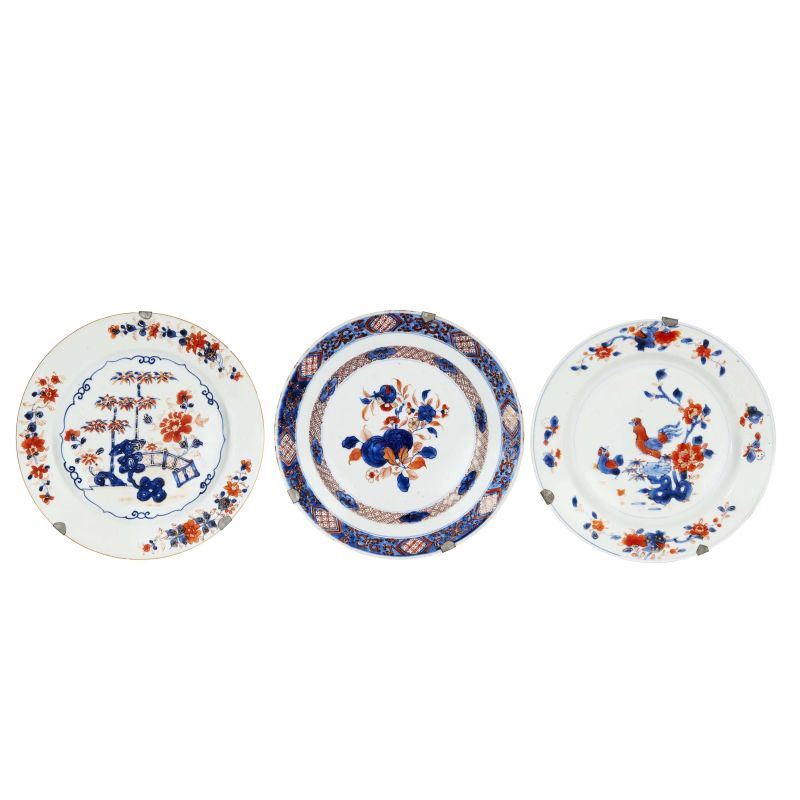 THREE PLATES, CHINA, QING DYNASTY, 18TH CENTURY  - Auction TIMED AUCTION | Asian Art -&#19996;&#26041;&#33402;&#26415; - Pandolfini Casa d'Aste