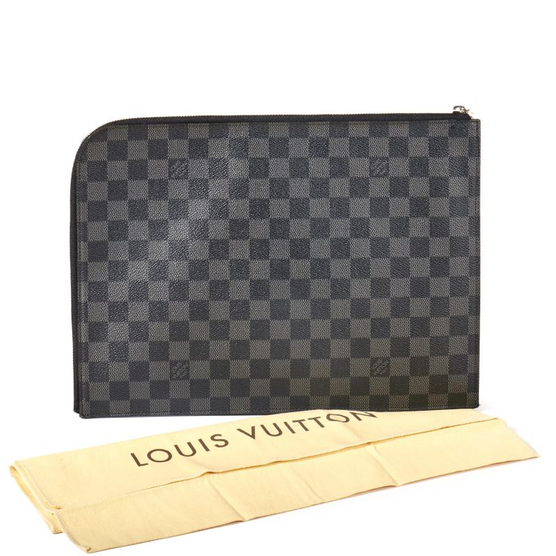 



LOUIS VUITTON DAMIER POCHETTE JOUR  - Auction VINTAGE: BORSE E ACCESSORI DI HERMES, LOUIS VUITTON E ALTRE GRANDI MAISON - Pandolfini Casa d'Aste