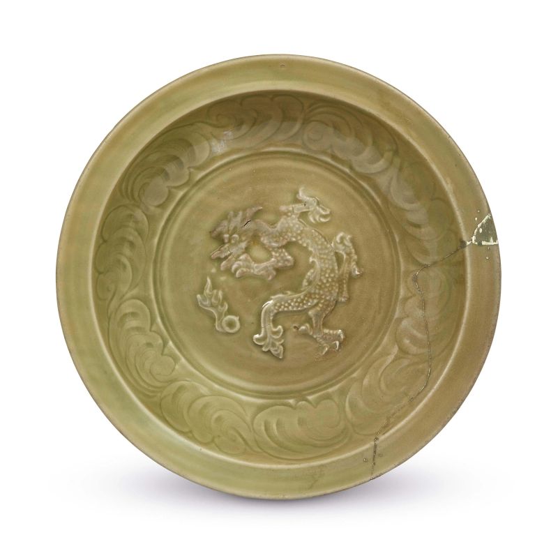 



LARGE CELADON PLATE, CHINA, YUAN-MING DYNASTY, 14TH&ndash;15TH CENTURY  - Auction Asian Art | 东方艺术 - Pandolfini Casa d'Aste