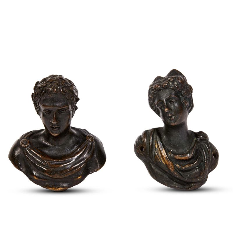 Veneto, 17th century, Busts of an Emperor and a Matrona, bronze  - Auction PLAQUETTES, MEDALS, AND SMALL BRONZE SCULPTURES FROM THE COLLECTION OF MARIO SCAGLIA AND OTHER PROVENANCES - Pandolfini Casa d'Aste