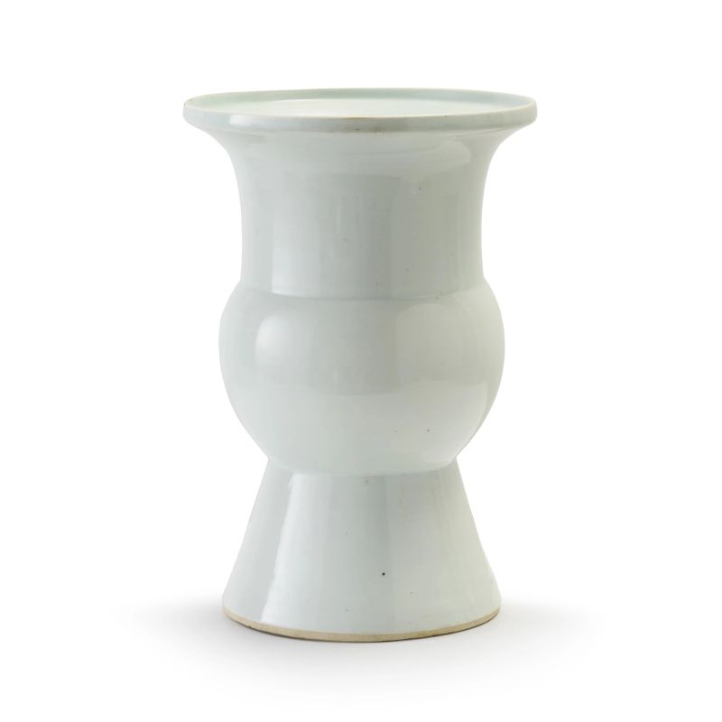 



VASO IN PORCELLANA A SMALTO CELADON, CINA, DINASTIA QING, SEC. XVIII  - Asta Arte Orientale | 东方艺术 - Pandolfini Casa d'Aste