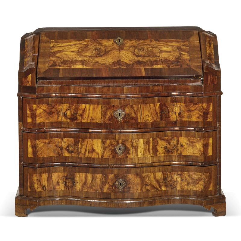 



A VERONESE FALL-FRONT BUREAU, FIRST HALF 18TH CENTURY  - Auction FURNITURE, MAJOLICA AND WORKS OF ART - Pandolfini Casa d'Aste