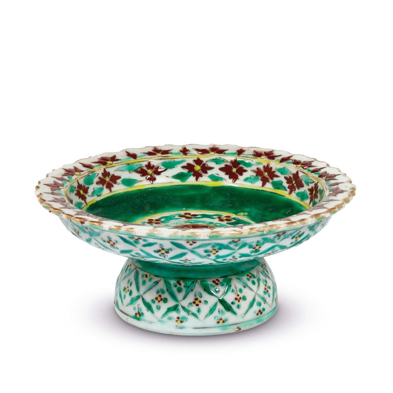 



A FOOTED DISH FOR THE TURKISH MARKET, CHINA, QING DYNASTY, 19TH CENTURY  - Auction Asian Art | 东方艺术 - Pandolfini Casa d'Aste