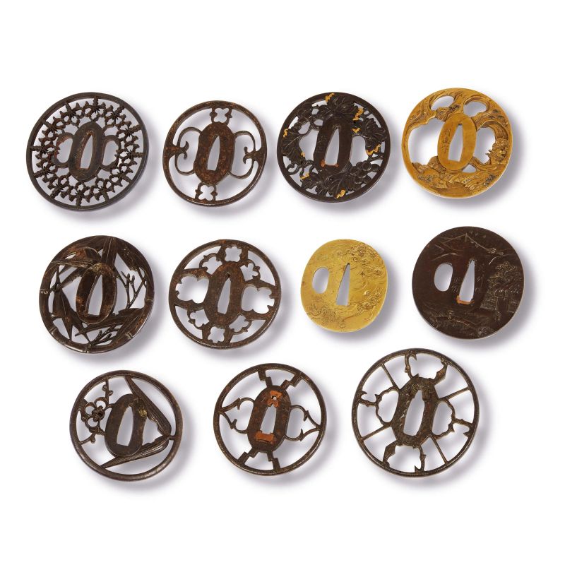 



A GROUP OF TWELVE TSUBA, JAPAN, MEIJI PERIOD, 19TH CENTURY  - Auction Asian Art | 东方艺术 - Pandolfini Casa d'Aste