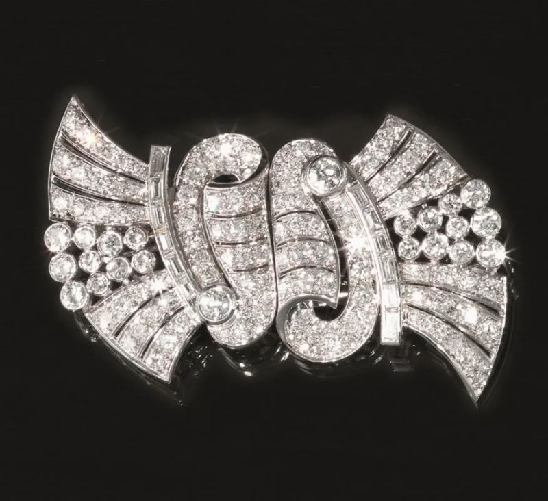Spilla a doppia clip&nbsp; in platino, oro bianco e diamanti  - Auction Important Jewels and Watches - I - Pandolfini Casa d'Aste