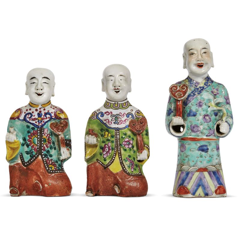GROUP OF THREE FIGURES, CHINA, QING DYNASTY, 19TH CENTURY  - Auction ONLINE AUCTION | Asian Art &#19996;&#26041;&#33402;&#26415;&#32593;&#25293; - Pandolfini Casa d'Aste