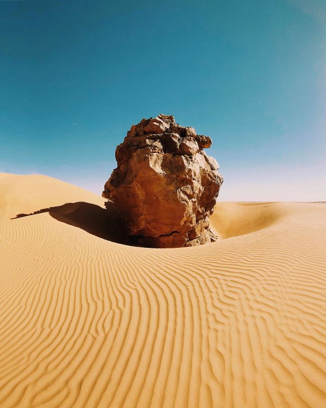 Desert Rock  - Auction Digital Art Spring - Pandolfini Casa d'Aste