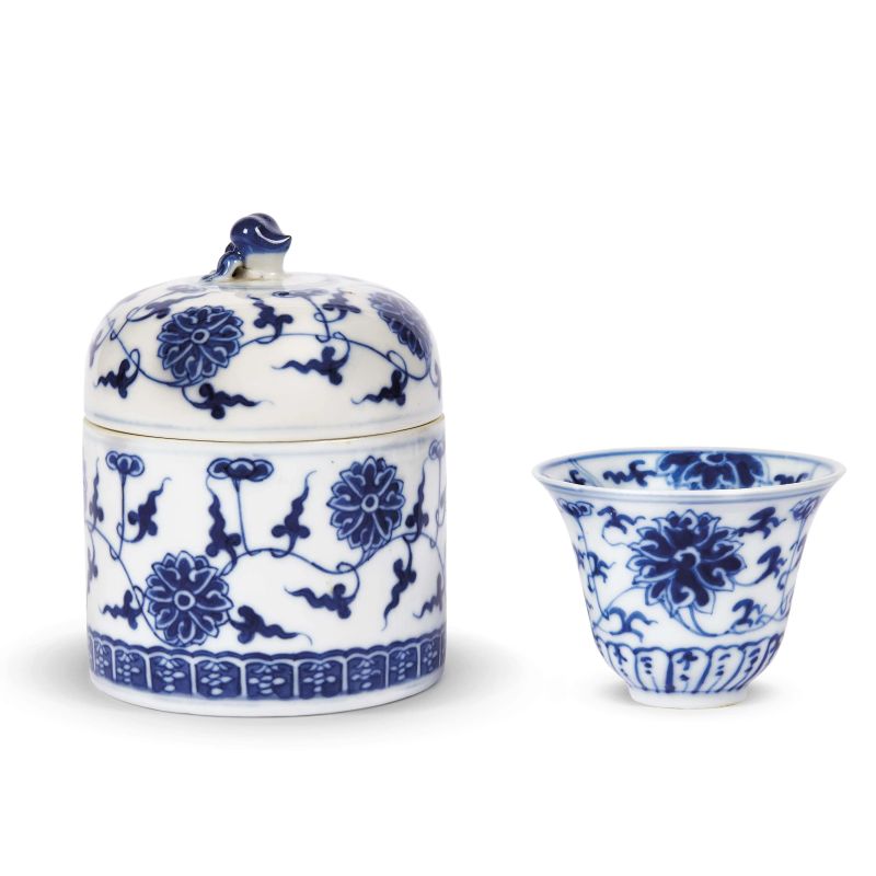 A BOX WITH CUP, CHINA, QING DYNASTY, 19TH-20TH CENTURY  - Auction Asian Art  东方艺术 - Pandolfini Casa d'Aste