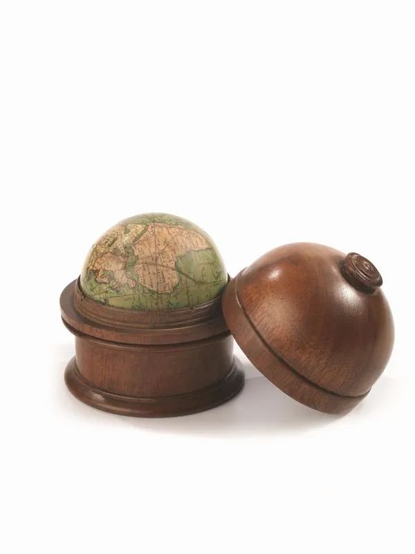 POCKET GLOBE, NEWTON, SON &amp; BERRY, LONDRA, 1830-1838  - Auction Objects of virtue and collectible works of art - Pandolfini Casa d'Aste
