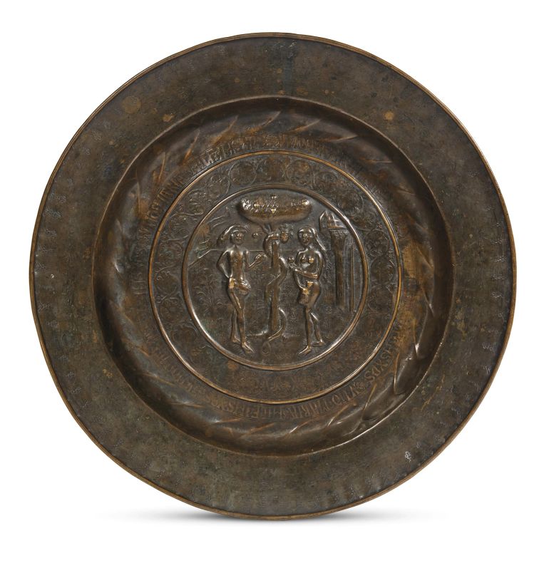 German, 17th century, a large dish, bronze, diam. 44,2 cm  - Auction PLAQUETS, MEDALS, BRONZETS - Pandolfini Casa d'Aste