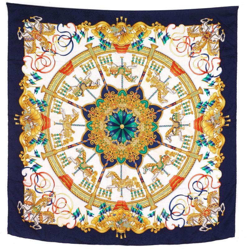 HERMES FOULARD “LUNA PARK”  - Asta VINTAGE: BORSE E ACCESSORI DI HERMES, LOUIS VUITTON E ALTRE GRANDI MAISON - Pandolfini Casa d'Aste