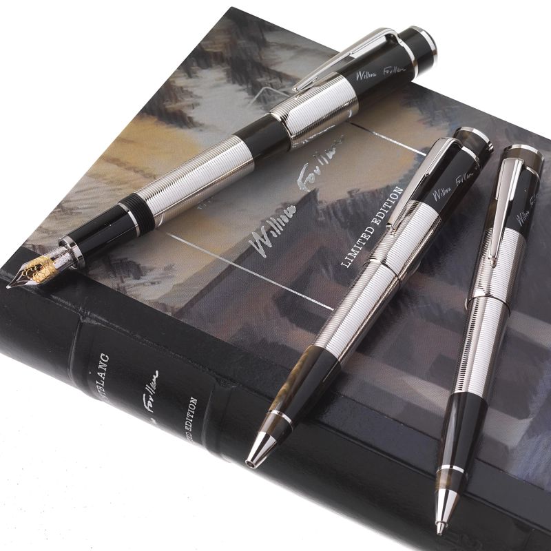 Montblanc : MONTBLANC &quot;WILLIAM FAULKNER&quot; PENNA STILOGRAFICA SERIE SCRITTORI EDIZIONE LIMITATA N. 03241/16000, PENNA A SFERA N. 03241/18000, PORTAMINE N. 03241/4000 ANNO 2007  - Asta OROLOGI E PENNE - Pandolfini Casa d'Aste