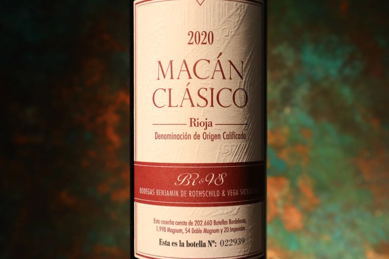 



Rioja Macan Clasico Benjamin Rothschild &amp; Vega Sicilia 2020  - Auction Smartwine 2.0 | Christmas Edition - Pandolfini Casa d'Aste