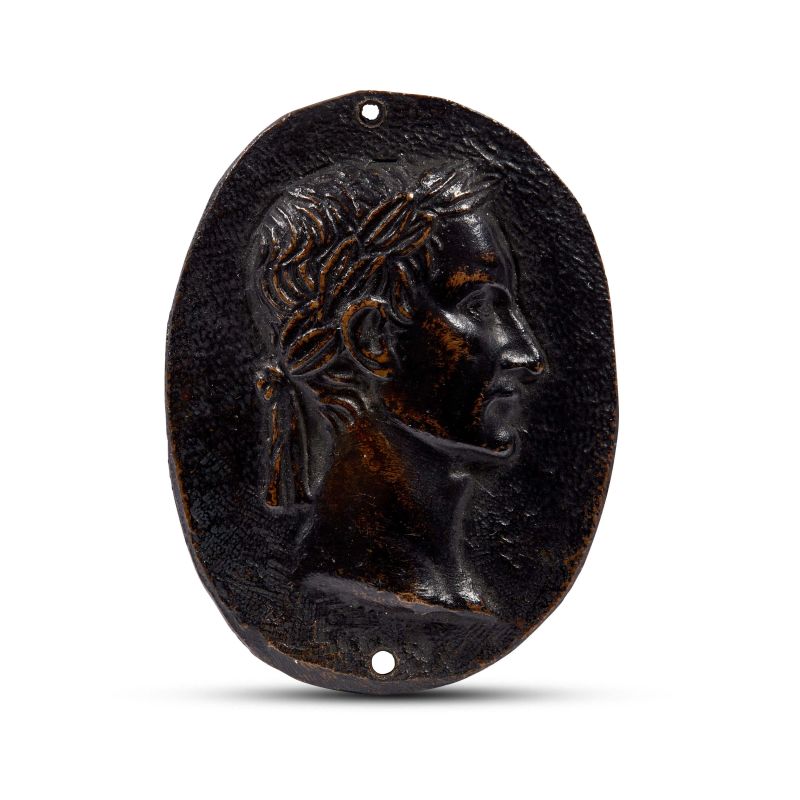 



Central Italy, 16th century, Julius Caesar, bronze  - Auction PLAQUETTES, MEDALS, AND SMALL BRONZE SCULPTURES FROM THE COLLECTION OF MARIO SCAGLIA AND OTHER PROVENANCES - Pandolfini Casa d'Aste