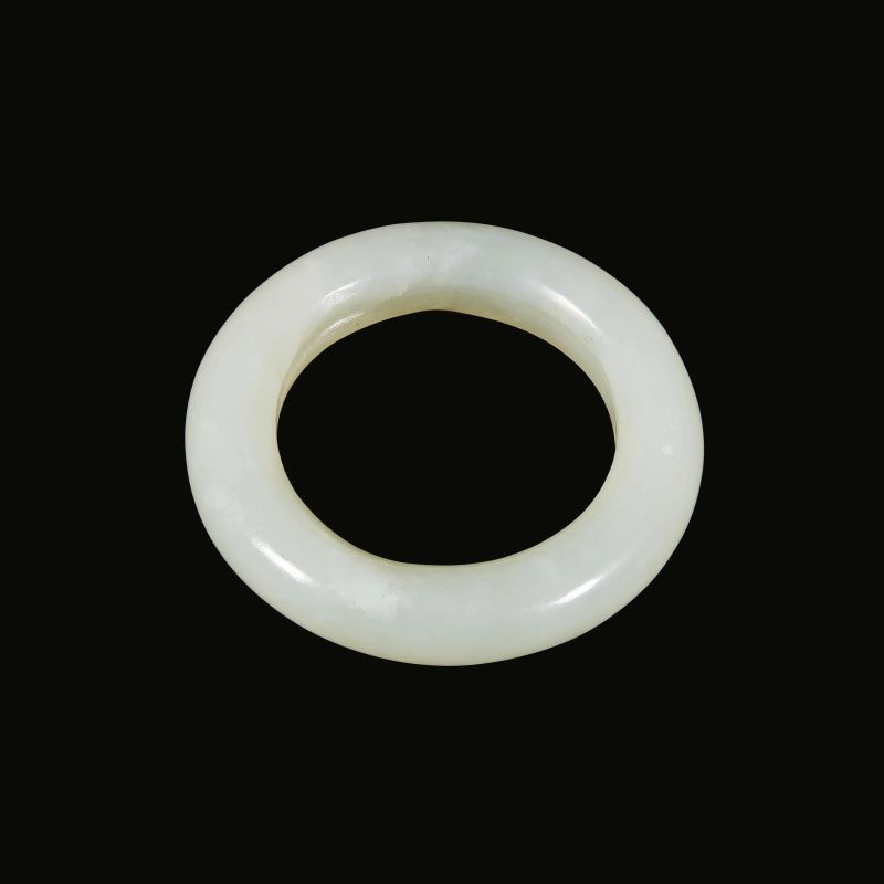 



A WHITE JADE PENDANT, CHINA, QING DYNASTY, 19TH CENTURY  - Auction Asian Art | 东方艺术 - Pandolfini Casa d'Aste