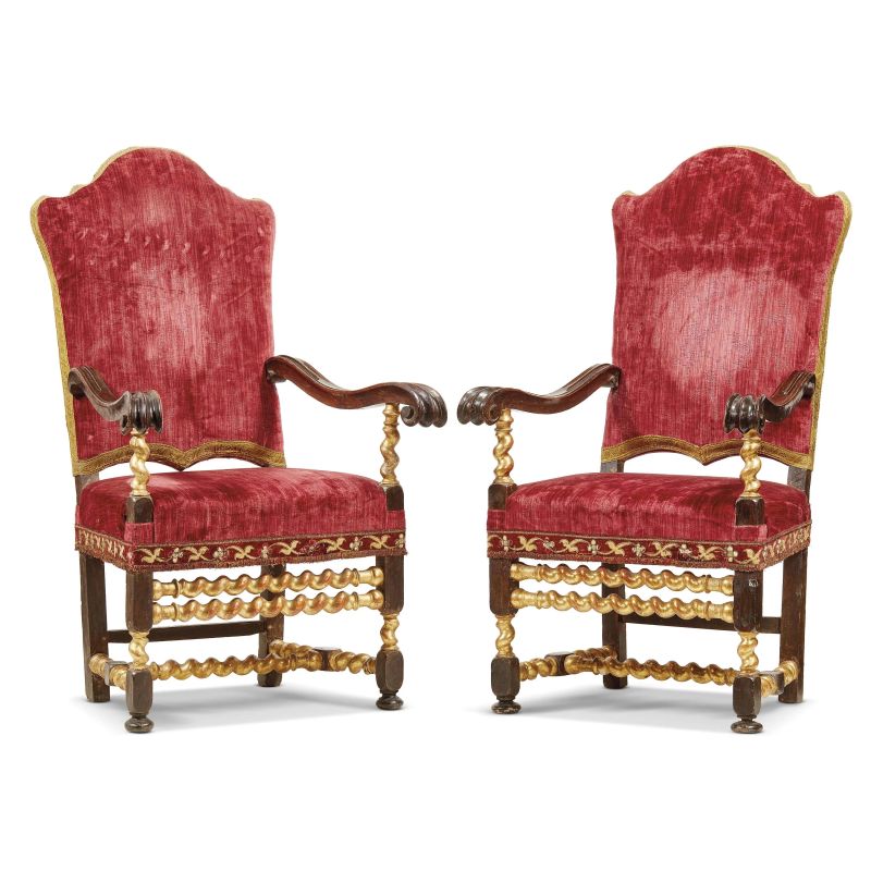 A PAIR OF LARGE NORTHERN ITALIAN ARMCHAIRS, 17TH CENTURY  - Auction FURNITURE AND WORKS OF ART FROM PRIVATE COLLECTIONS - Pandolfini Casa d'Aste