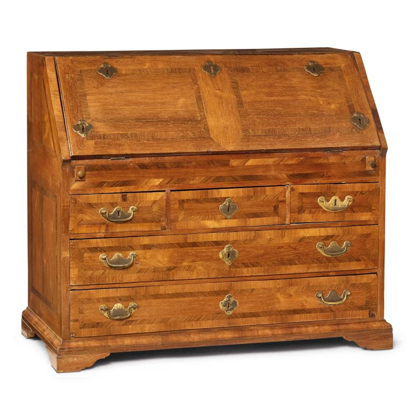 



A CENTRAL ITALY FALL-FRONT BUREAU, 18TH CENTURY  - Auction FURNITURE, WORKS OF ART AND MAJOLICA - Pandolfini Casa d'Aste