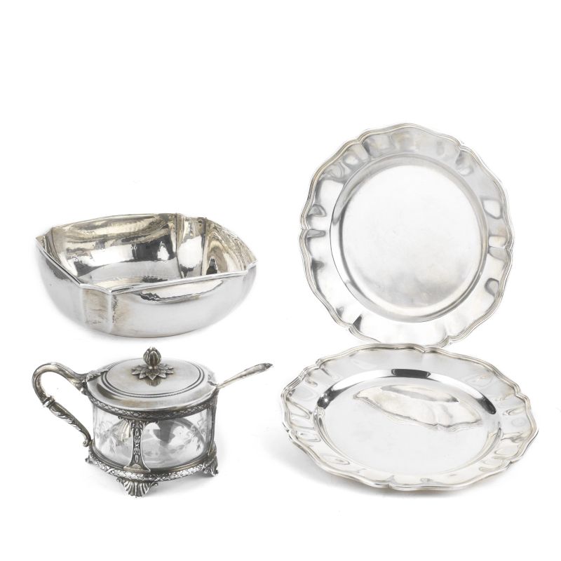A SILVER CHEESE HOLDER, CUP AND TWO SAUCERS, 20TH CENTURY  - Auction TIME AUCTION| SILVER - Pandolfini Casa d'Aste
