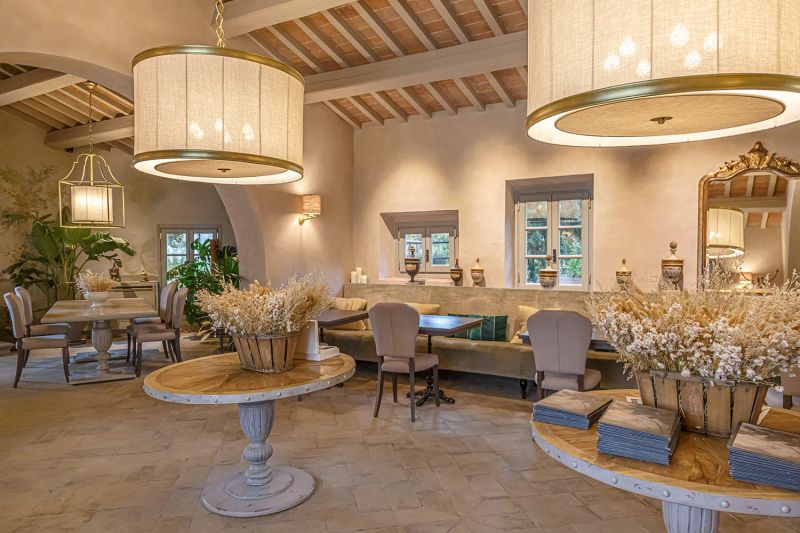 FATTORIA di TORRE A CONA San Donato in Collina, Rignano sull'Arno (Firenze)   - Asta AIRC - Pandolfini Casa d'Aste