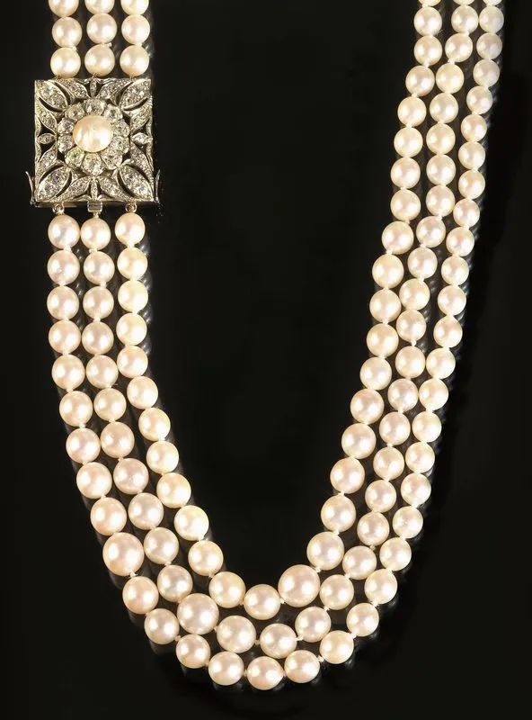 COLLANA IN ORO BIANCO, PERLE E DIAMANTI  - Auction Fine Jewels and Watches - Pandolfini Casa d'Aste