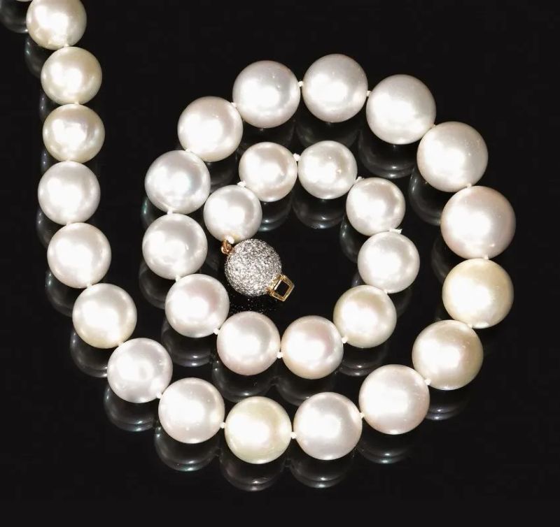 Collana in oro bianco, oro giallo, perle australiane e diamanti  - Auction Silver, jewels, watches and coins - Pandolfini Casa d'Aste