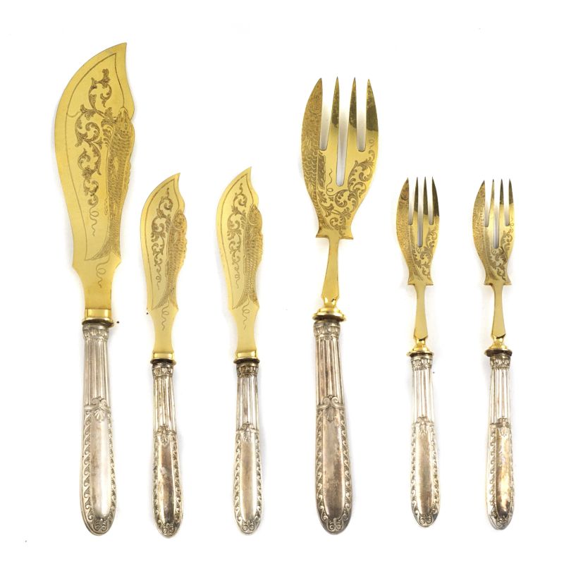 A SILVER  AND GILDED METAL FISH CUTLERY SET, GERMANY, BEGINNING OF XX CENTURY  - Auction TIME AUCTION | ITALIAN AND EUROPEAN SILVER - Pandolfini Casa d'Aste