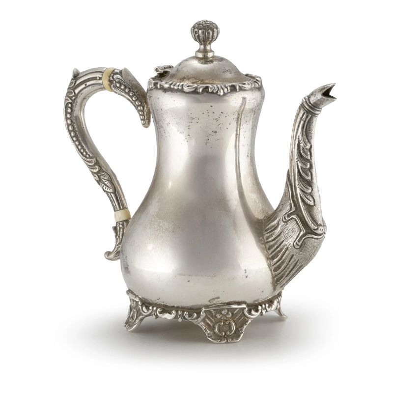 A SILVER TEA POT, EGYPT, 20TH CENTURY  - Auction Italian and european silvers - Pandolfini Casa d'Aste