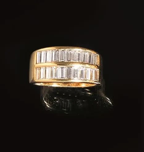 ANELLO IN ORO GIALLO E DIAMANTI  - Auction Fine Jewels and Watches - Pandolfini Casa d'Aste