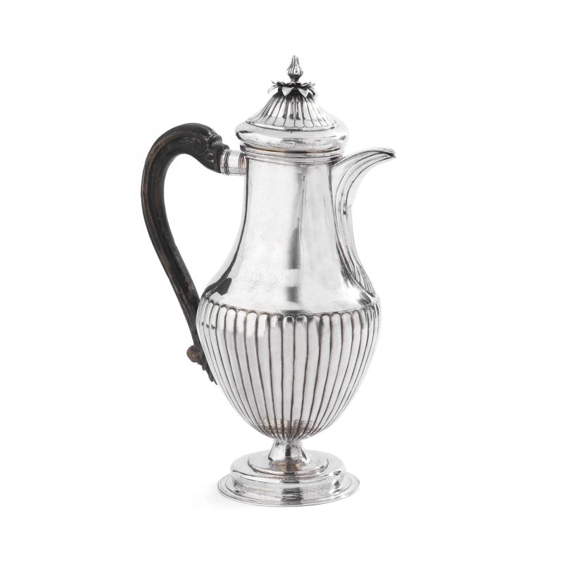 A SILVER COFFEE POT, END OF 18TH CENTURY  - Auction ITALIAN AND EUROPEAN SILVER - Pandolfini Casa d'Aste