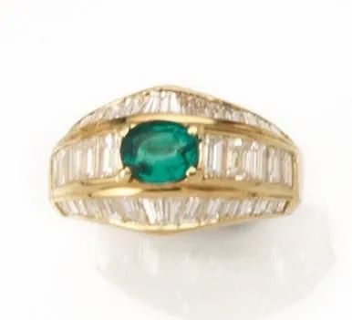 Anello in oro giallo, smeraldo e diamanti  - Auction Silver, jewels, watches and coins - Pandolfini Casa d'Aste