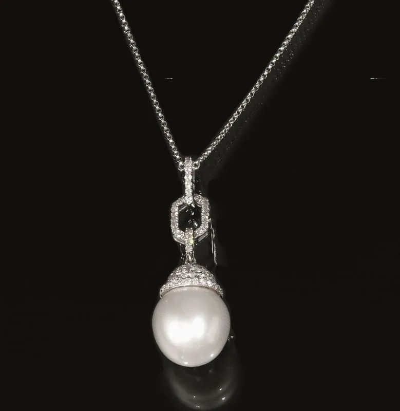Pendente in oro bianco, diamanti e perla South Sea  - Auction Important Jewels and Watches - I - Pandolfini Casa d'Aste