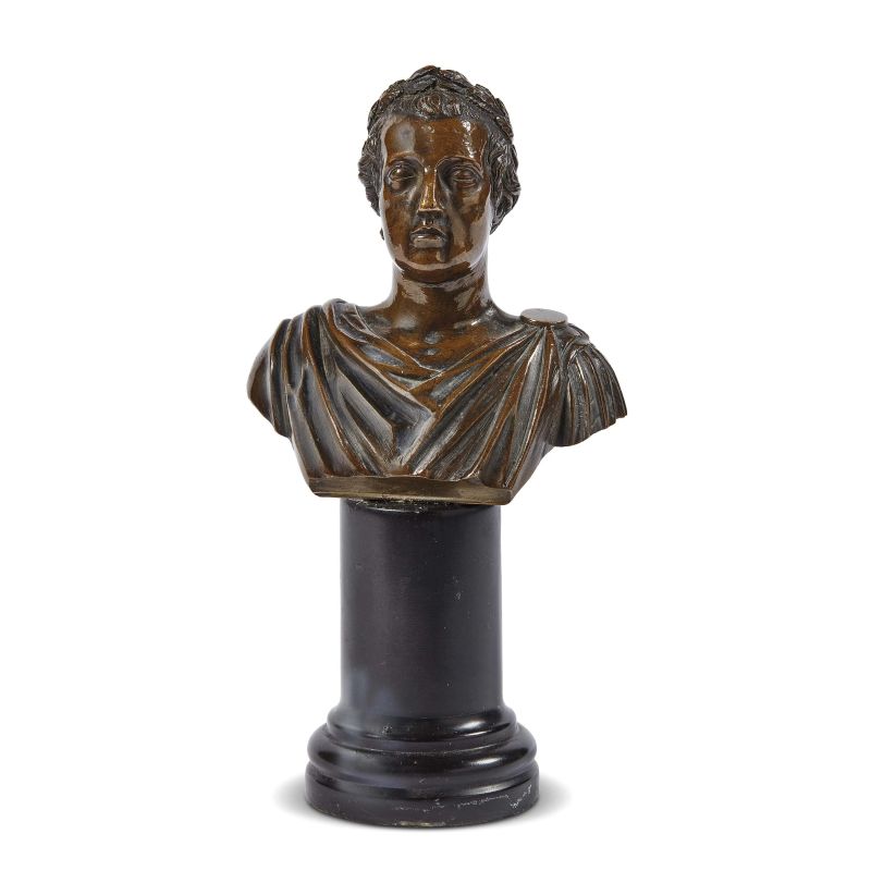 Neoclassical period, A bust of a Emperor, bronze, h. 11 cm on a marble base, 19,5x10x7 cm (overall)  - Auction Sculptures and works of art from the middle ages to the 19th century - Pandolfini Casa d'Aste