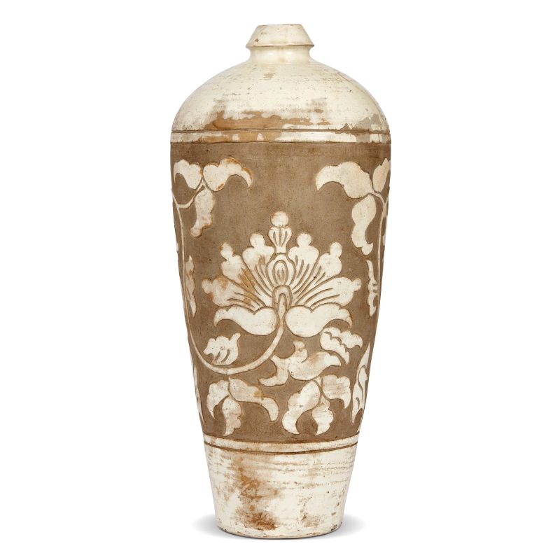 



VASO A FONDO BIANCO CON DECORO A RILIEVO, CINA, DINASTIA SONG, SEC. XIII  - Asta Arte Orientale | 东方艺术 - Pandolfini Casa d'Aste
