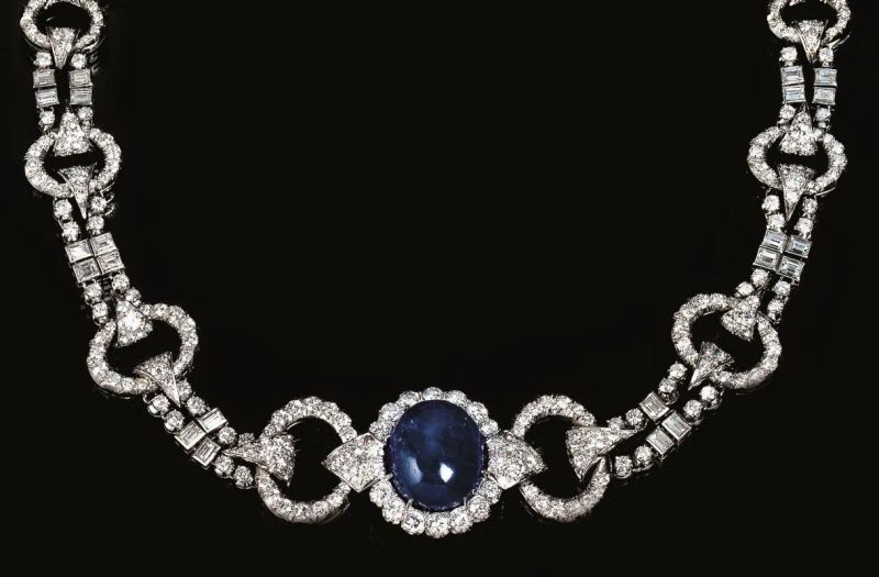 COLLANA IN ORO BIANCO, ZAFFIRI E DIAMANTI  - Auction Fine Jewels and Watches - Pandolfini Casa d'Aste
