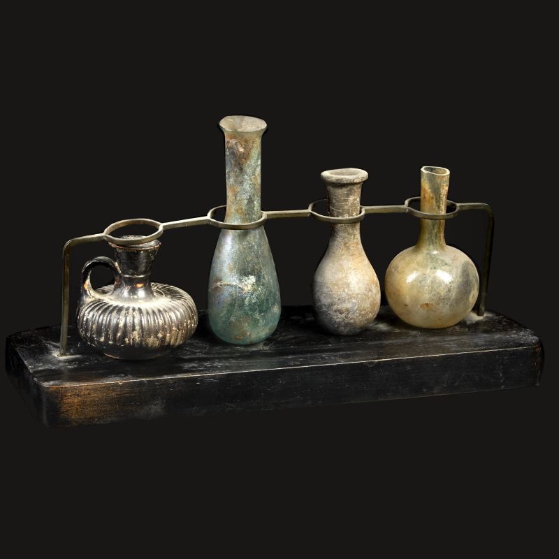 GRUPPO DI VASI  - Asta ARCHEOLOGIA - Pandolfini Casa d'Aste