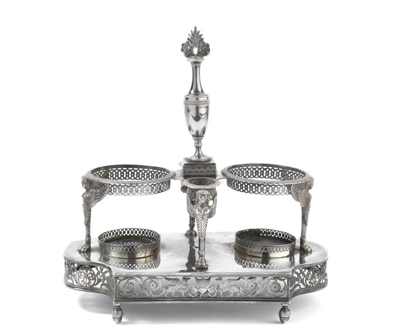      BASE PER OLIERA, PARIGI, INIZI SECOLO XIX   - Auction Online Auction | Silver - Pandolfini Casa d'Aste