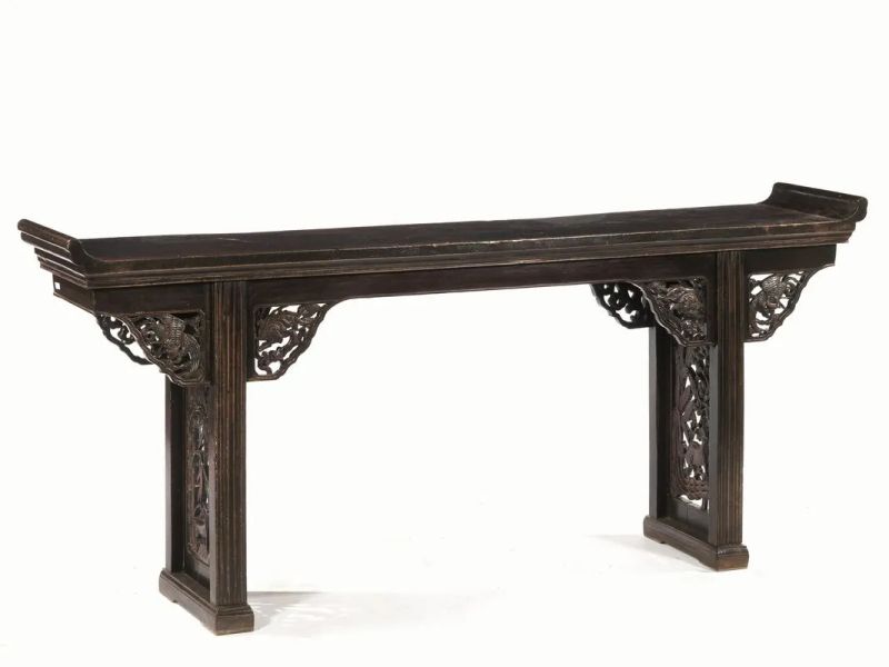  Console, Cina dinastia Qing, sec. XIX,  in legno duro, i supporti finemente  - Auction Oriental Art - Pandolfini Casa d'Aste