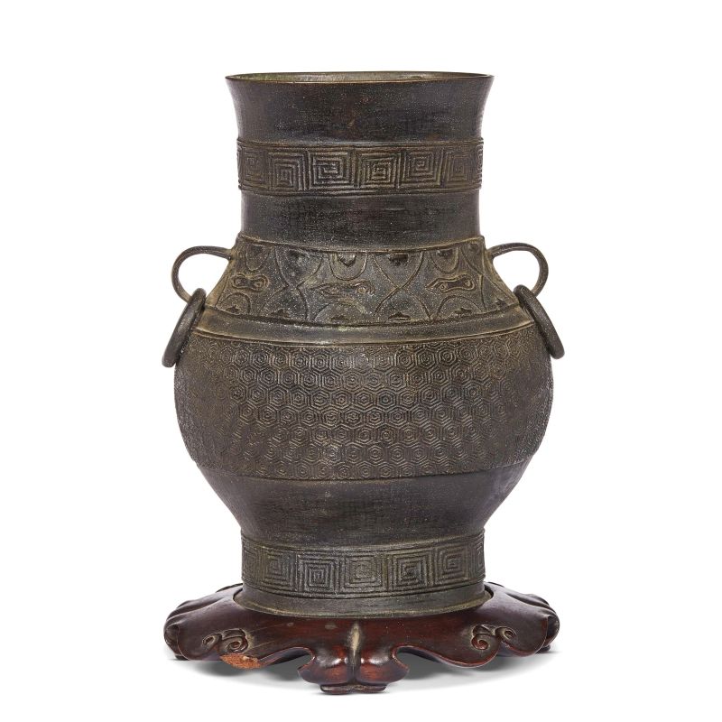 VASO, CINA, DINASTIA QING, SEC.XVIII-XIX  - Asta Arte Orientale | &#19996;&#26041;&#33402;&#26415; - Pandolfini Casa d'Aste