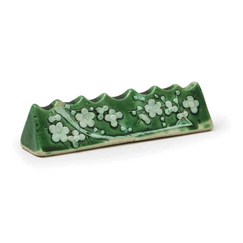 



A GREEN-GLAZED PORCELAIN BRUSH REST, CHINA, QING DYNASTY, 19TH CENTURY  - Auction Asian Art | 东方艺术 - Pandolfini Casa d'Aste