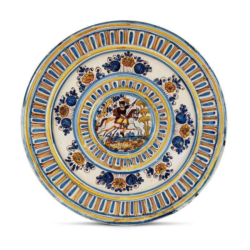 



PIATTO DA PARATA, PAVIA O SAVONA, INIZIO SECOLO XVIII  - Asta CERAMICA. MAIOLICHE E PORCELLANE DAL RINASCIMENTO AL SETTECENTO - Pandolfini Casa d'Aste