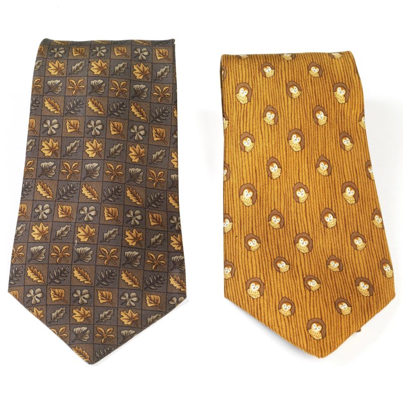 Hermes : HERMES TWO SILK TIES  - Auction VINTAGE FASHION: HERMES, LOUIS VUITTON AND OTHER GREAT MAISON BAGS AND ACCESSORIES - Pandolfini Casa d'Aste