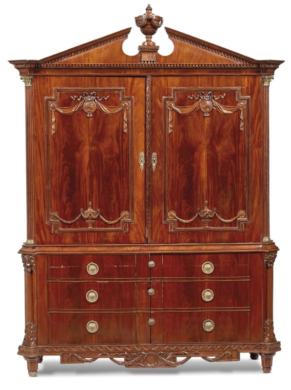 AN ENGLISH SIDEBOARD WITH HIGH TOP, 19TH CENTURY  - Auction INTERNATIONAL FINE ART - Pandolfini Casa d'Aste