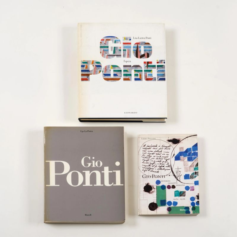 



Lotto di tre libri   - Asta DESIGN E ARTI DECORATIVE DEL '900 - Pandolfini Casa d'Aste